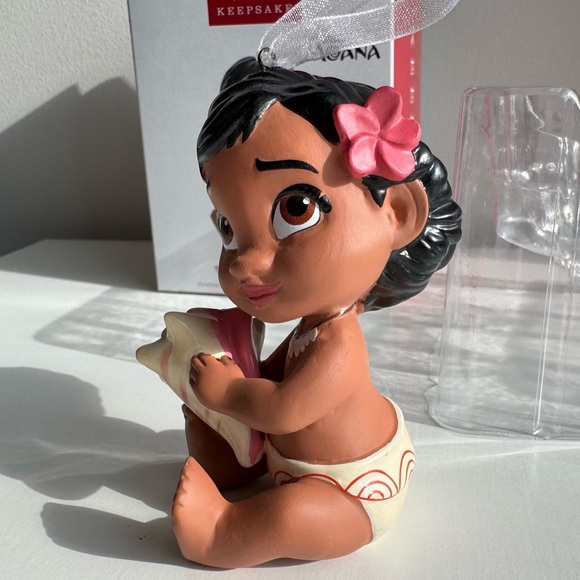 Hallmark Keepsake Ornament 2023 Moana The Ocean Chose Me Porcelain Baby Moana - Picture 7 of 10
